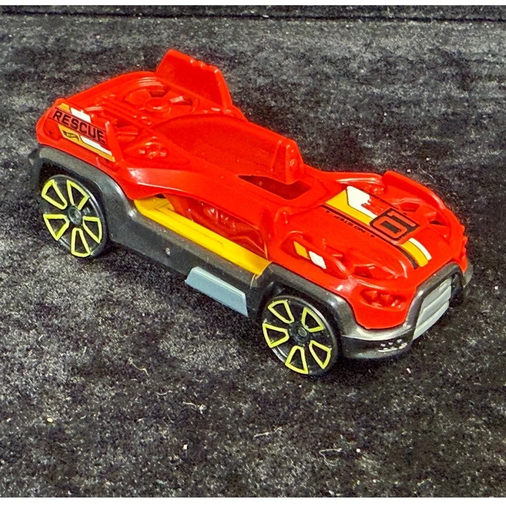 Hot Wheels-Drone Duty Rescue & Batman Arkham Knight Batmobile Camo Diecast Lot